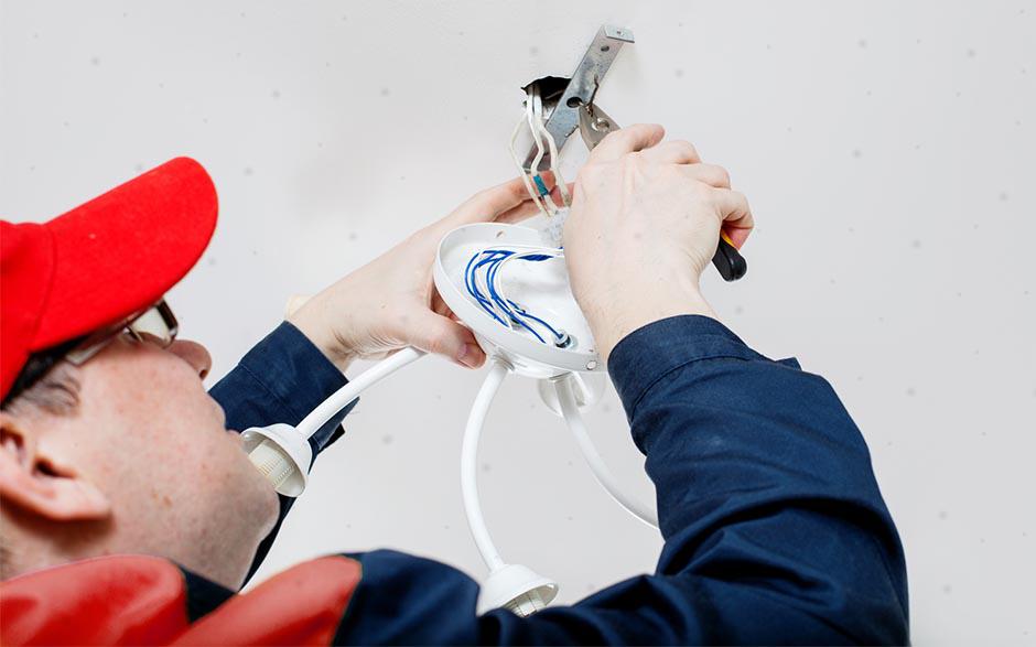 recherche travail électricien bâtiment Saint-Denis